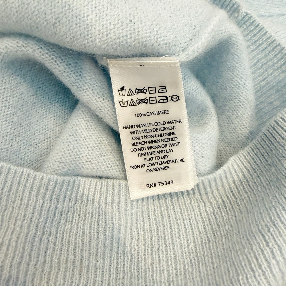 Tahari Cashmere Sweater L Blue French Girl Parisian Quiet Luxury Soft Capsule - Picture 7 of 7